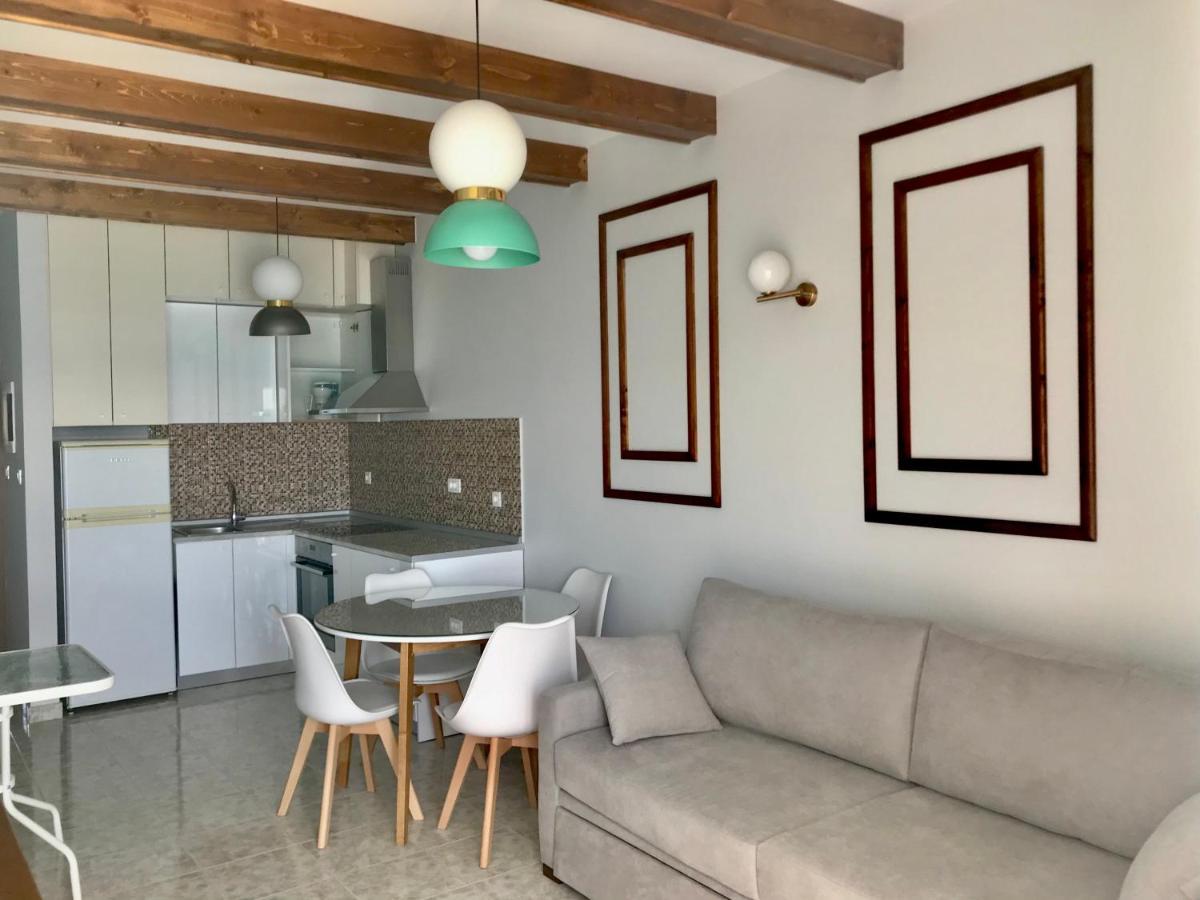 Skizenas Waterfront Apartments Haraki Exterior photo