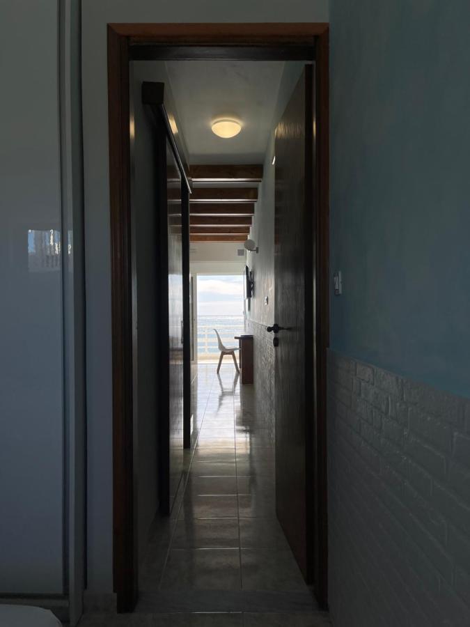 Skizenas Waterfront Apartments Haraki Exterior photo