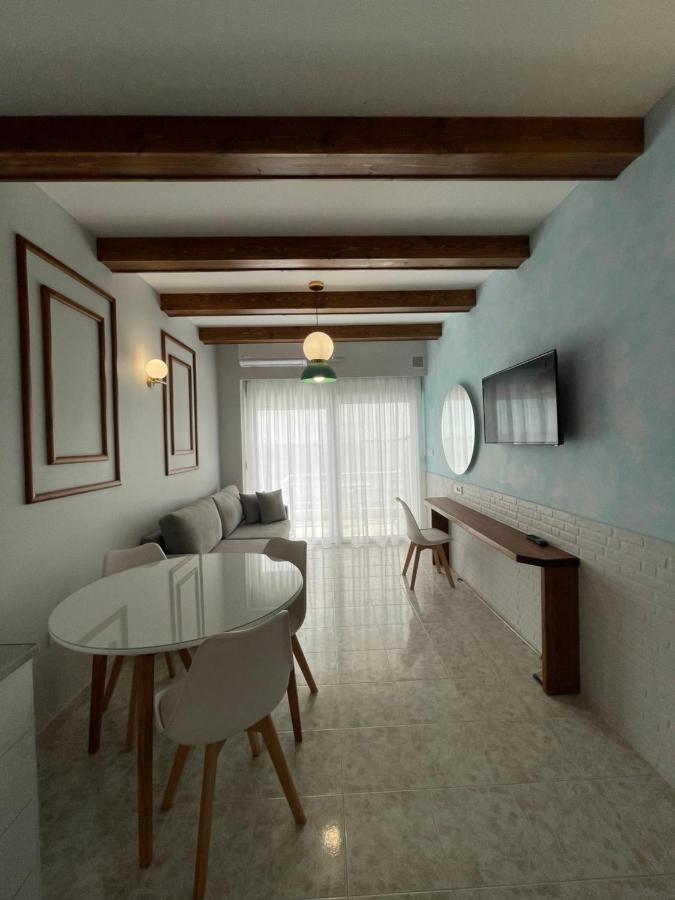 Skizenas Waterfront Apartments Haraki Exterior photo